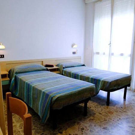 Hotel Chiara Rimini Dış mekan fotoğraf