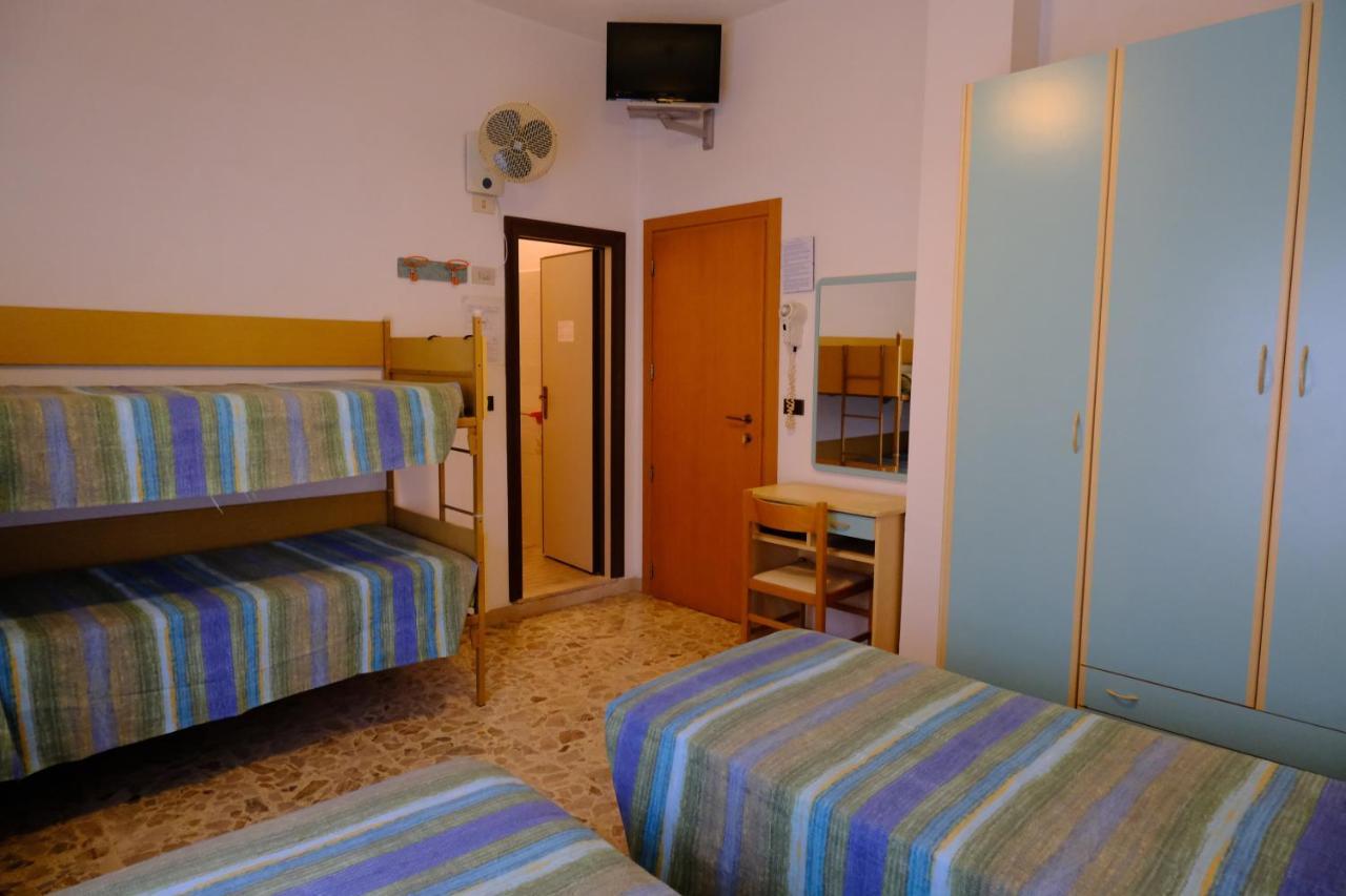 Hotel Chiara Rimini Dış mekan fotoğraf