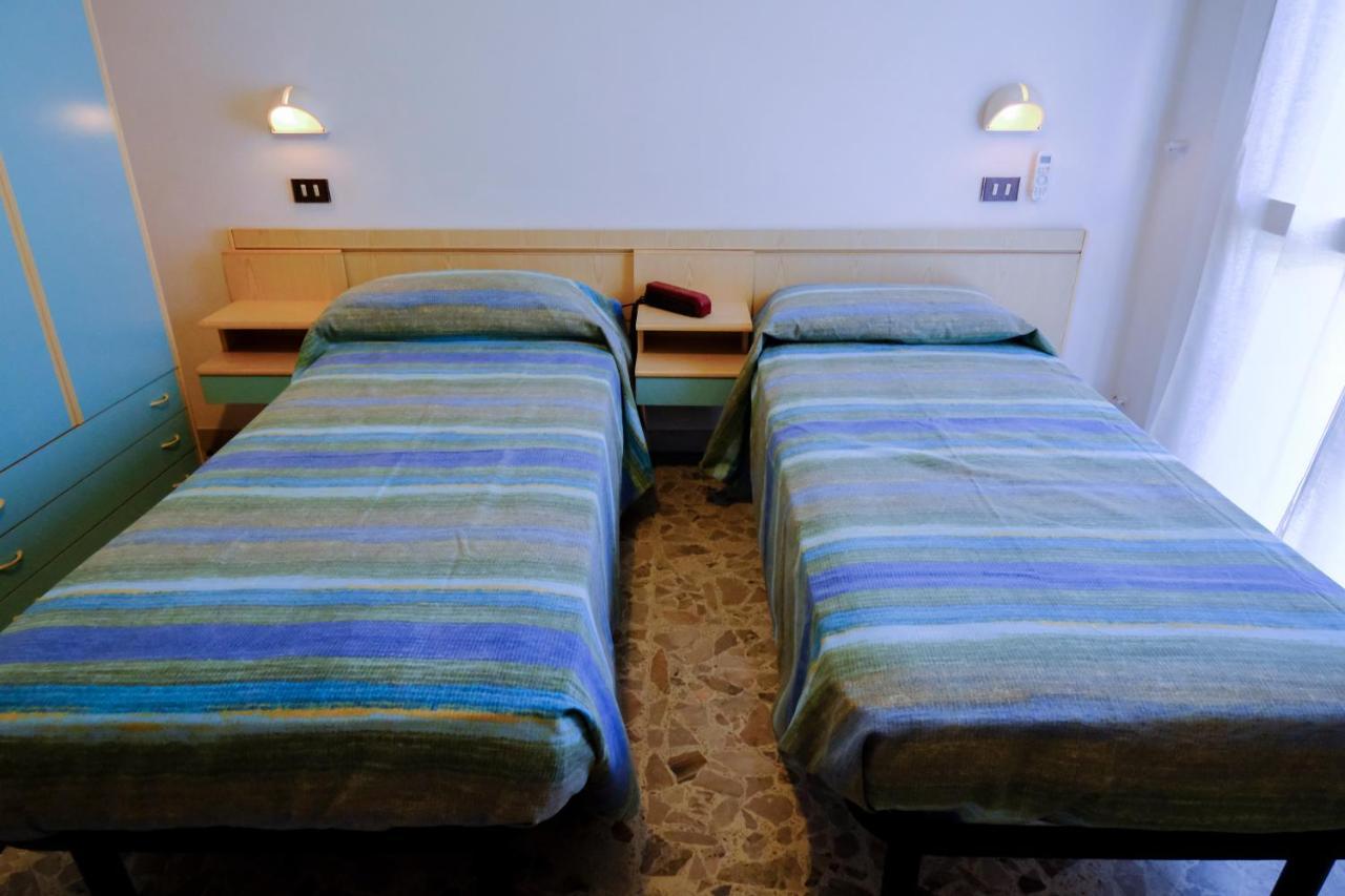 Hotel Chiara Rimini Dış mekan fotoğraf